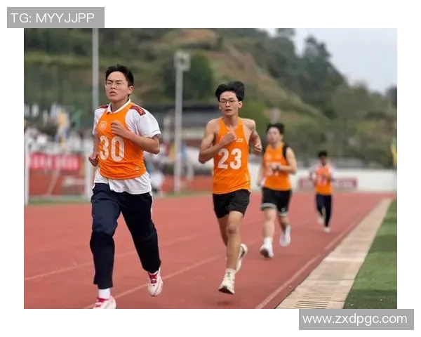 足球加学分助力学生全面发展实现体育与学业双丰收